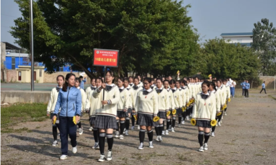 連州市職業(yè)技術(shù)學(xué)校、連州技工學(xué)校舉辦2019年廣播操比賽377.png