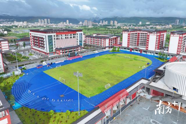 廣州六中連州實驗學(xué)校。曾亮超 攝